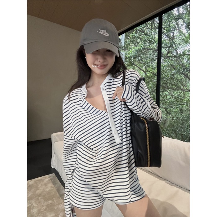运动休闲套装黑白条纹长袖防晒T恤上衣女秋季高腰短裤热裤两件套