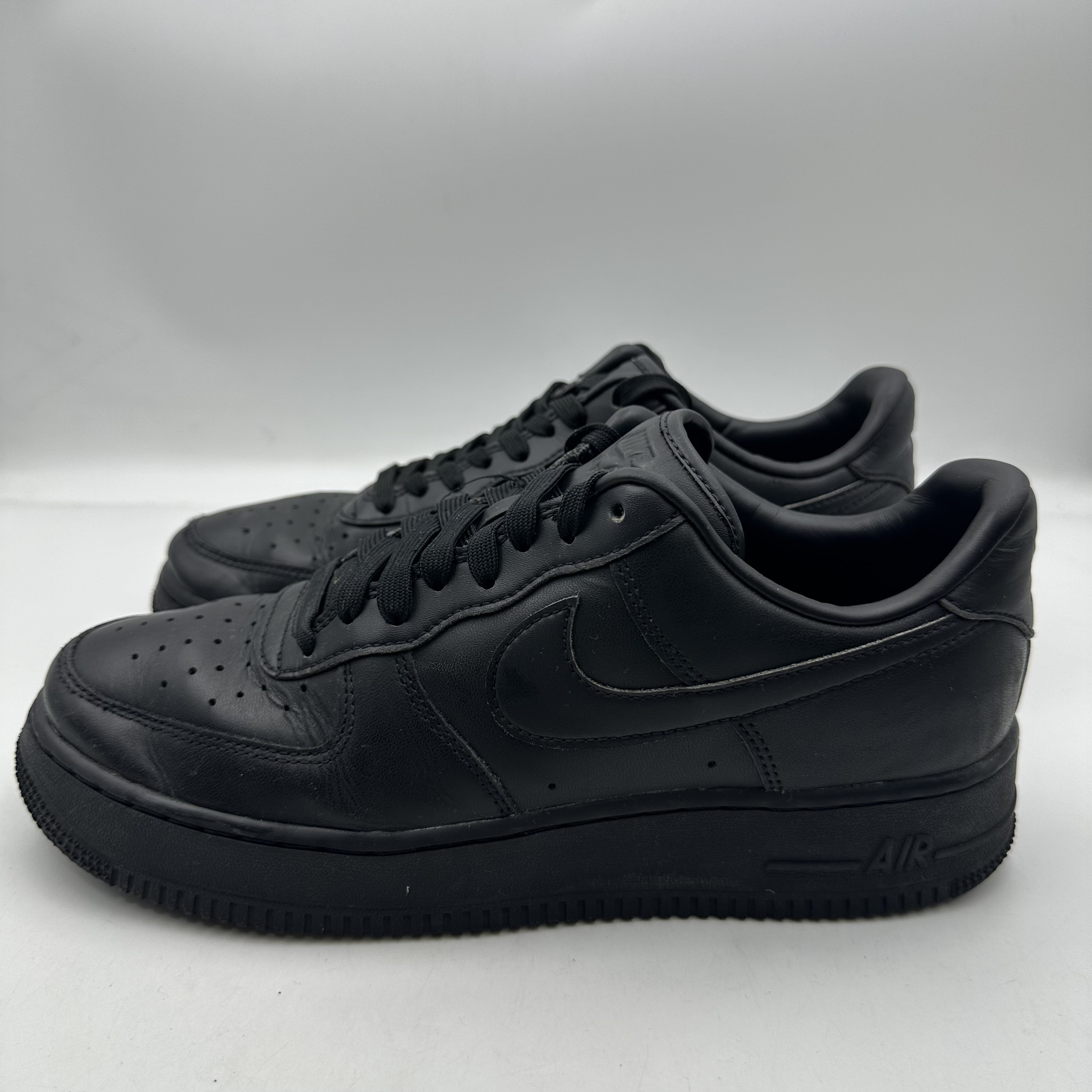 二手42.5码 鞋口瑕疵 Nike Air Force 1 空军一号 板鞋 公价937