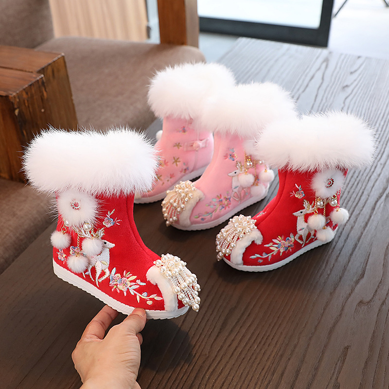 儿童汉服加绒布鞋老北京女童保暖绣花鞋女孩拜年鞋中国风加厚棉靴