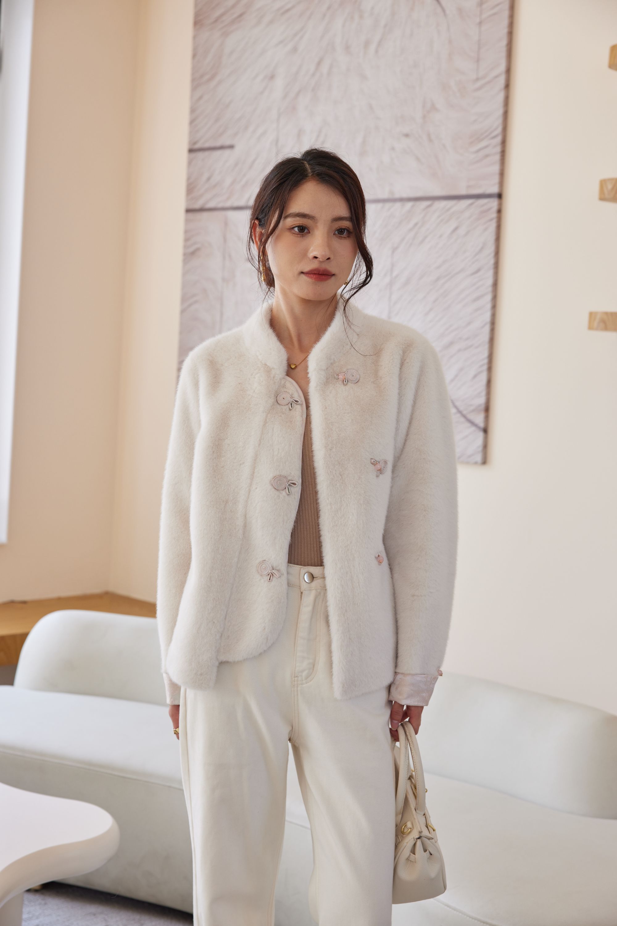 大衣洋气皮草仿水貂毛毛外套短款白色小香风气质秋冬时尚女款