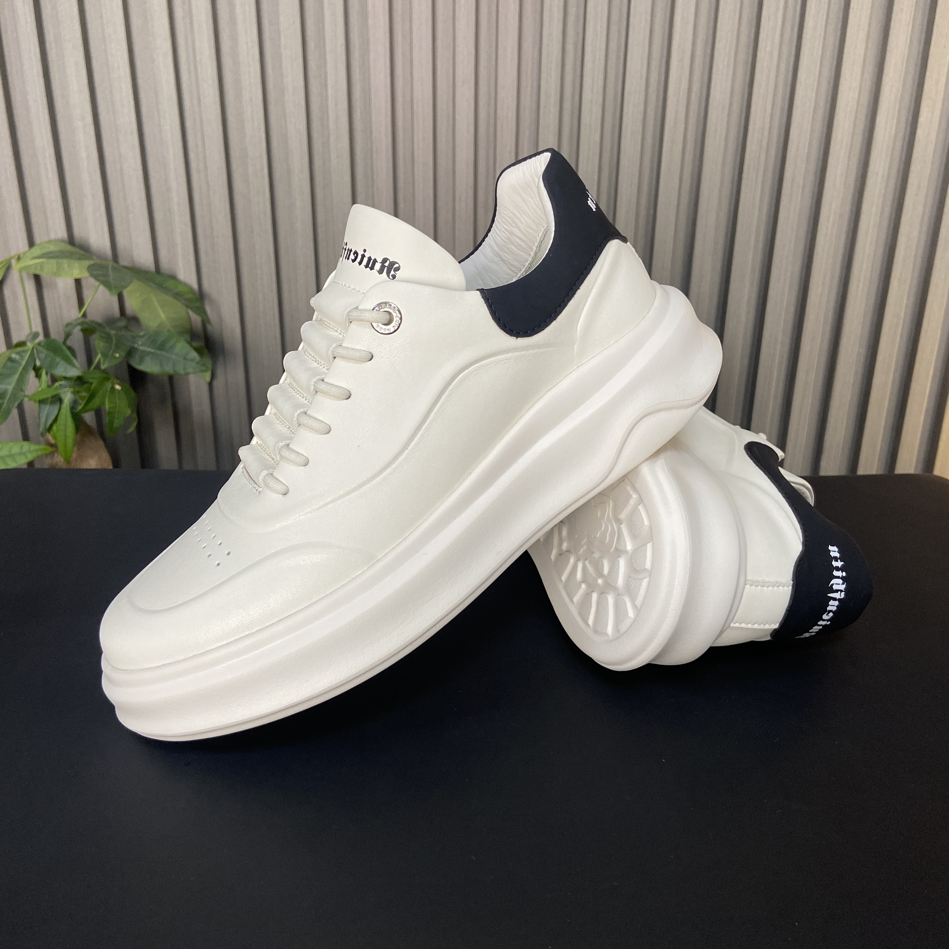 潮鞋低帮男鞋百搭时尚小众新款男士小白鞋透气运动板鞋