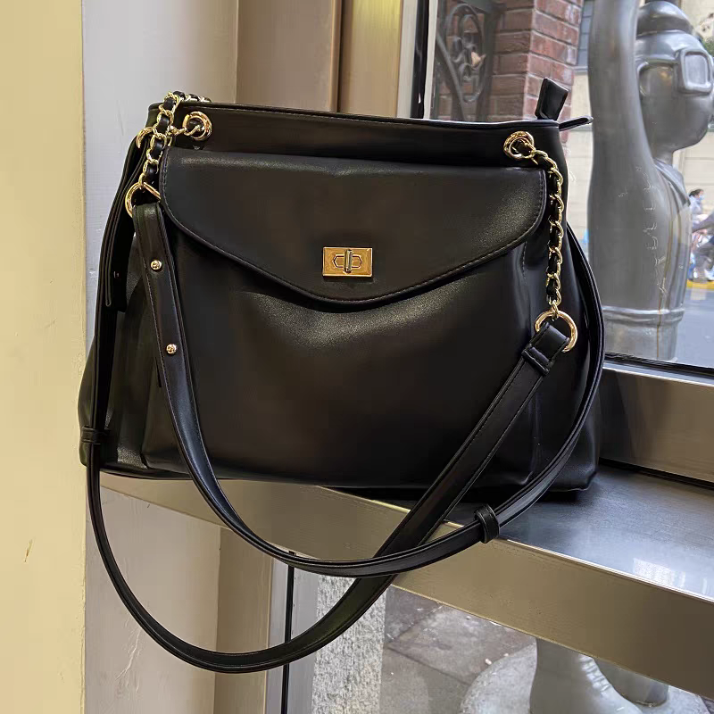 （花羽粉丝专享）单肩斜挎包黑色时尚