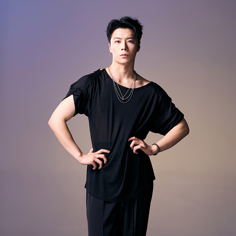 DUYQ《2024新男士》001舒适宽松短袖国标拉丁舞练功服夏季新品