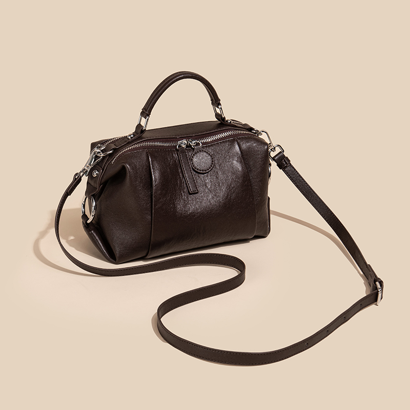 2024秋冬新款斜挎包单肩手提包时尚气质休闲百搭女士真皮女包复古