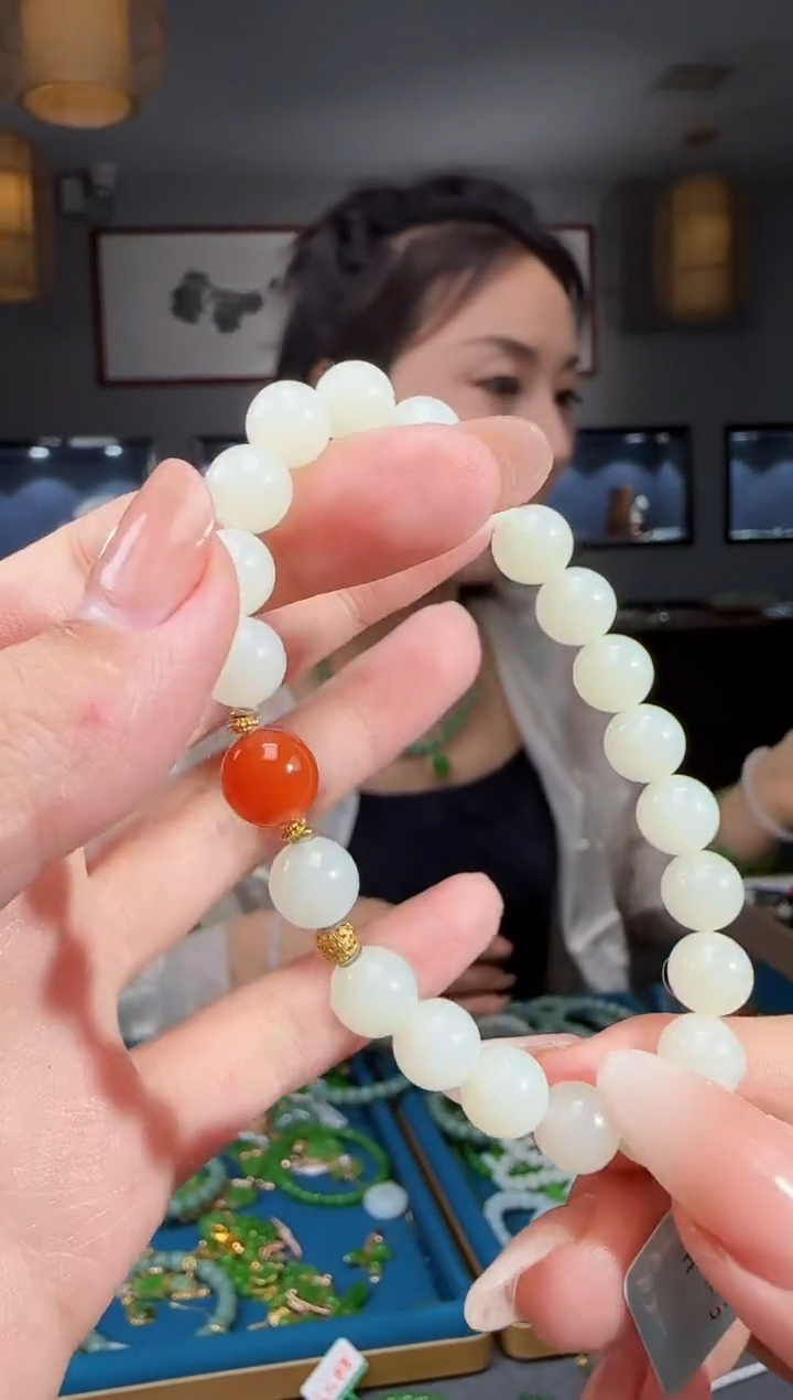 【闪购商品】和田玉手串18K金镶嵌1