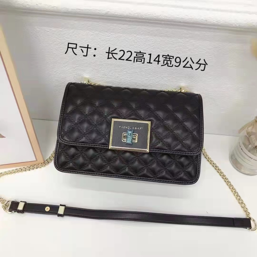 专柜正品时尚哑光链条包百搭小方包高级小香风