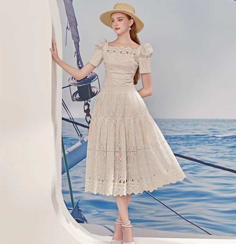【卟退卟换】越南小众法式宫廷风泡泡袖优雅气质连衣裙女GSEN5228