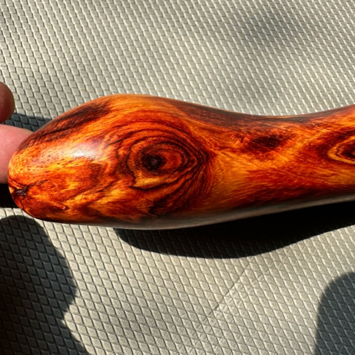 海南黄花梨蛇形手把棍买文玩