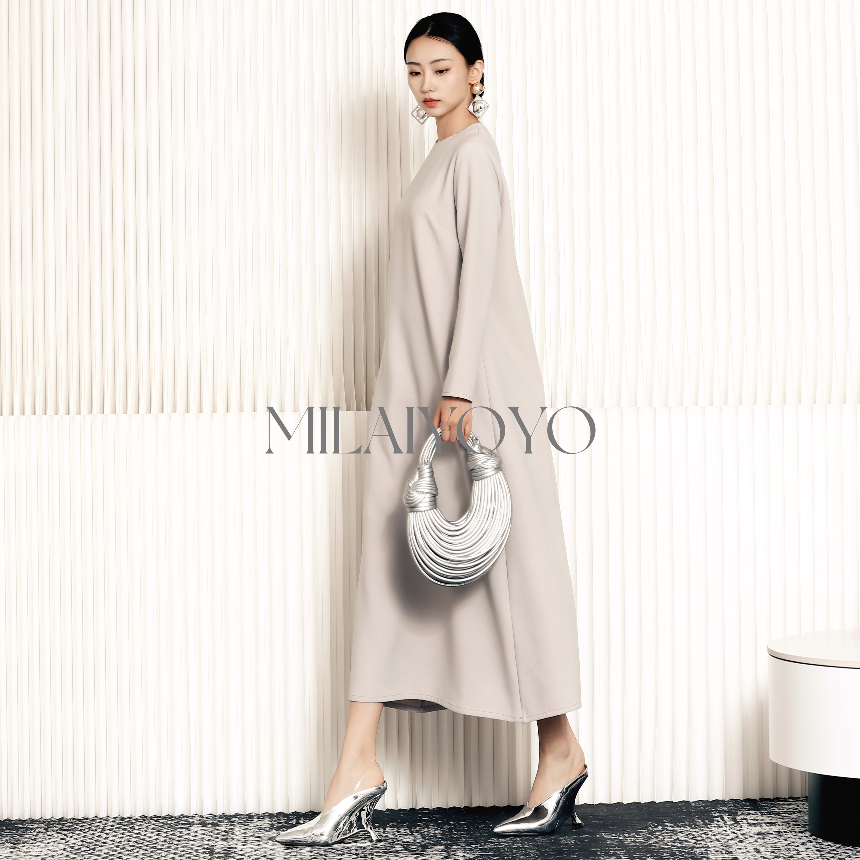 芈莱尤优—新款月光恋人极简百搭连衣裙L24-5201