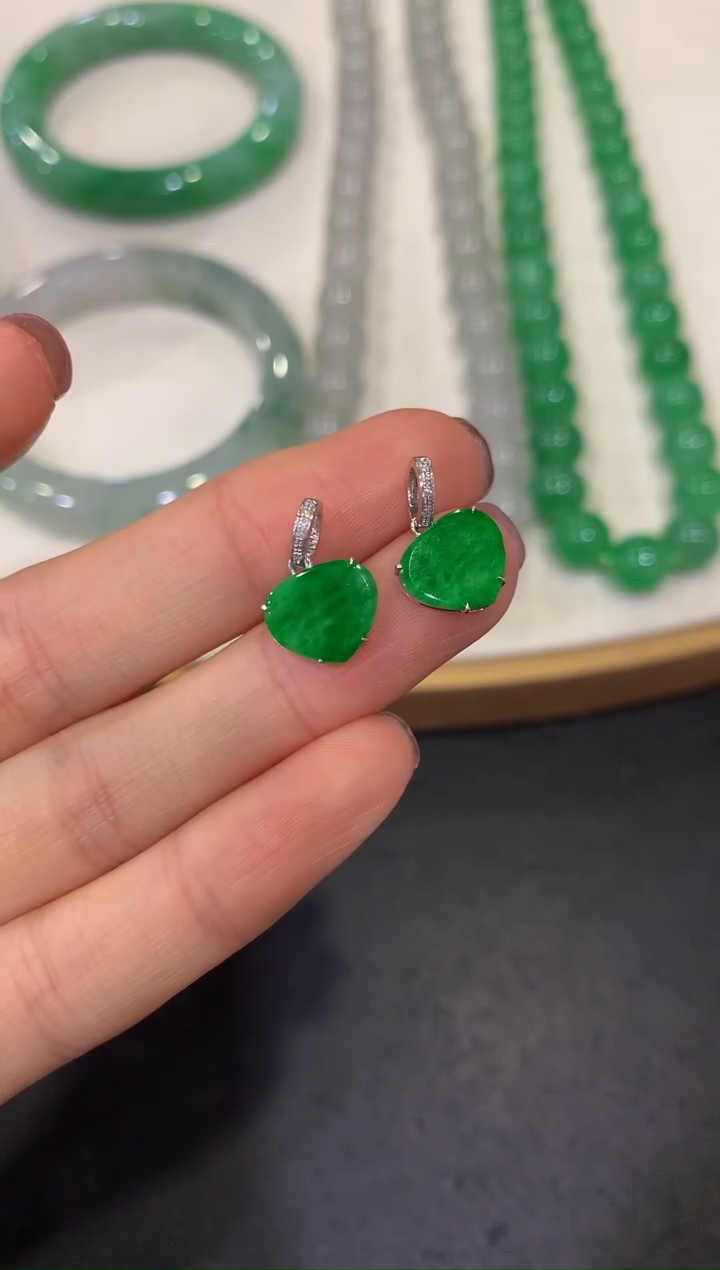 【闪购商品】翡翠团购18K金镶嵌11多人多样性随机发货1件