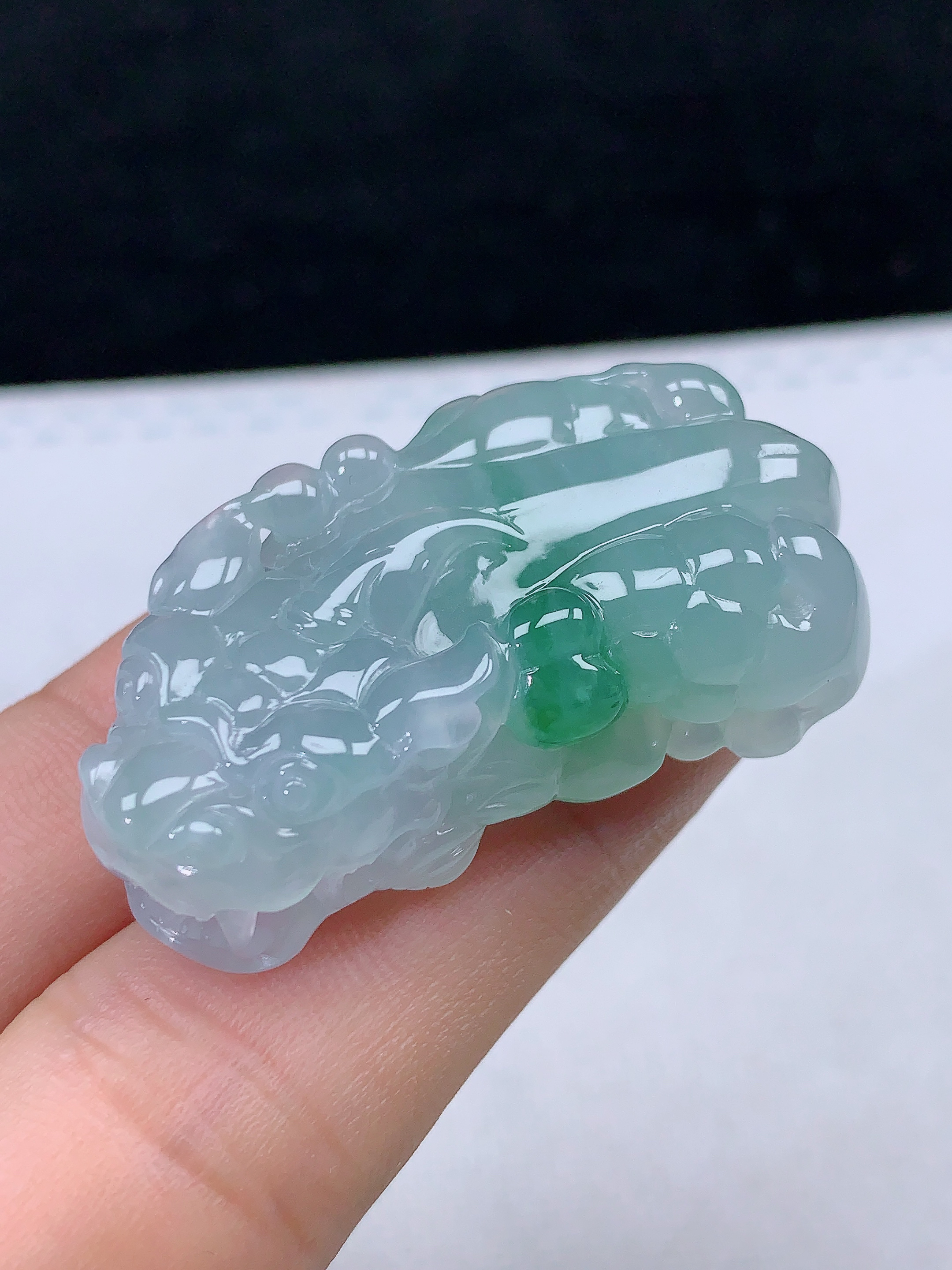 缅甸天然A货翡翠冰润春彩淡紫飘绿貔貅吊坠雕刻双色挂坠精雕