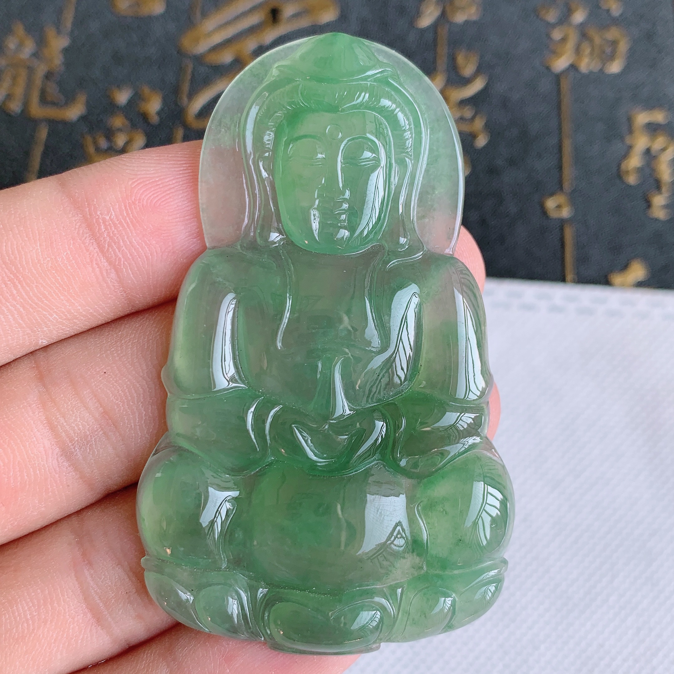 缅甸天然A货翡翠冰种满绿冰阳绿正装观音吊坠雕刻绿色精美大气
