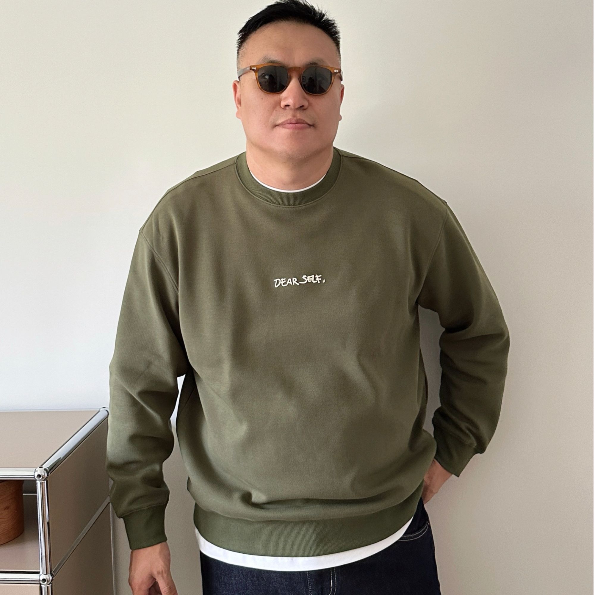大依无忧大码男装秋新款宽松潮胖子加肥加大男款圆领长袖卫衣三色