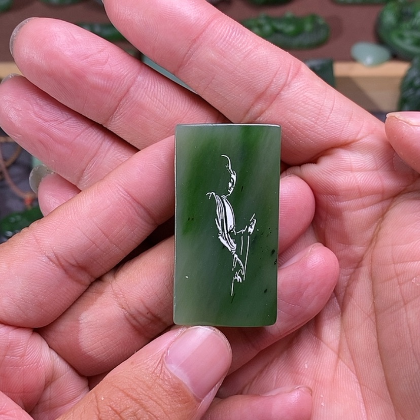 【闪购商品】和田玉（碧玉）颈饰未镶嵌彼*