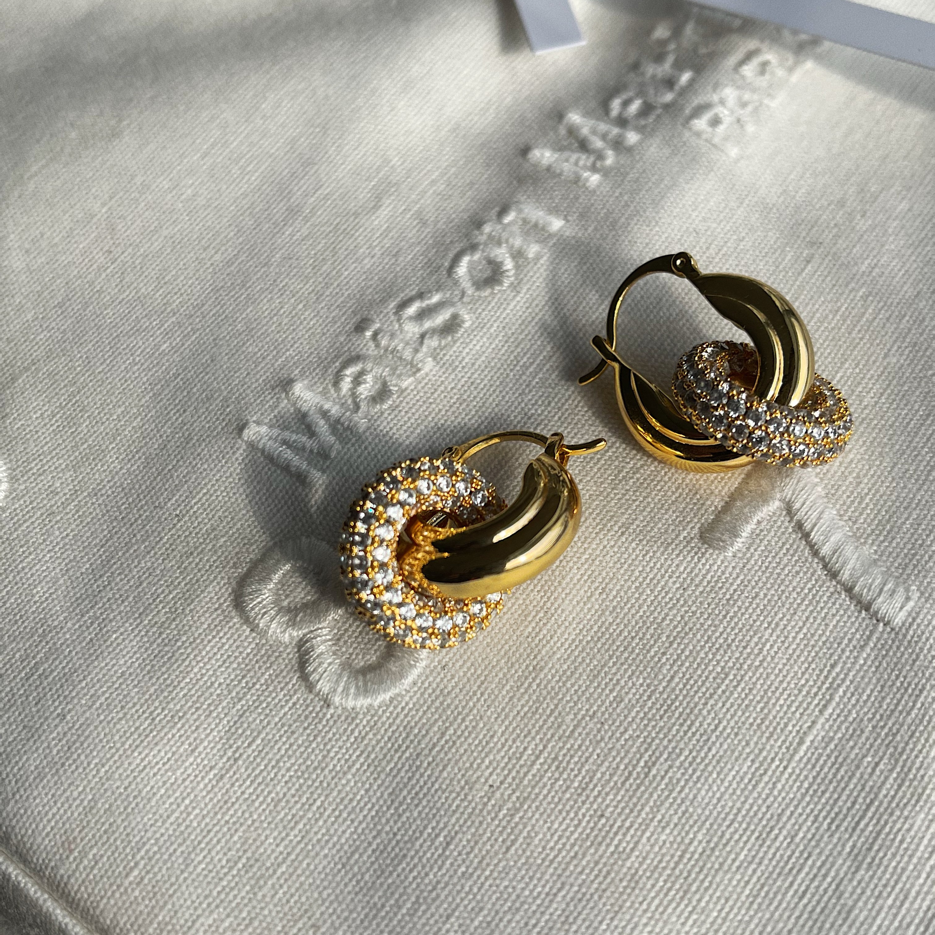 合金耳饰 【12.12】超闪 简约 猪鼻子 细钻耳钉