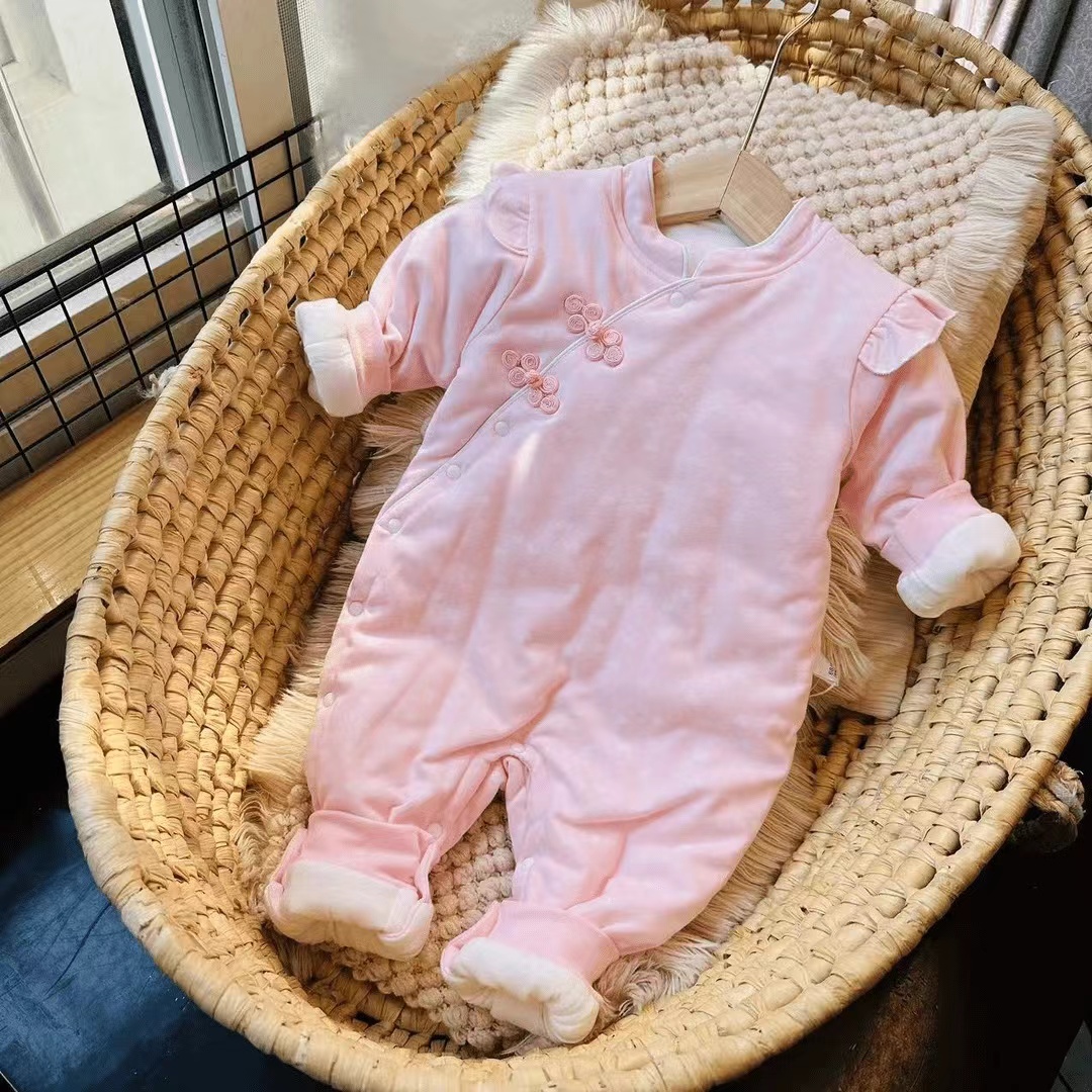 7爱心旗袍 春款120克夹棉婴幼儿爱心闭档连体衣哈衣外出服婴儿