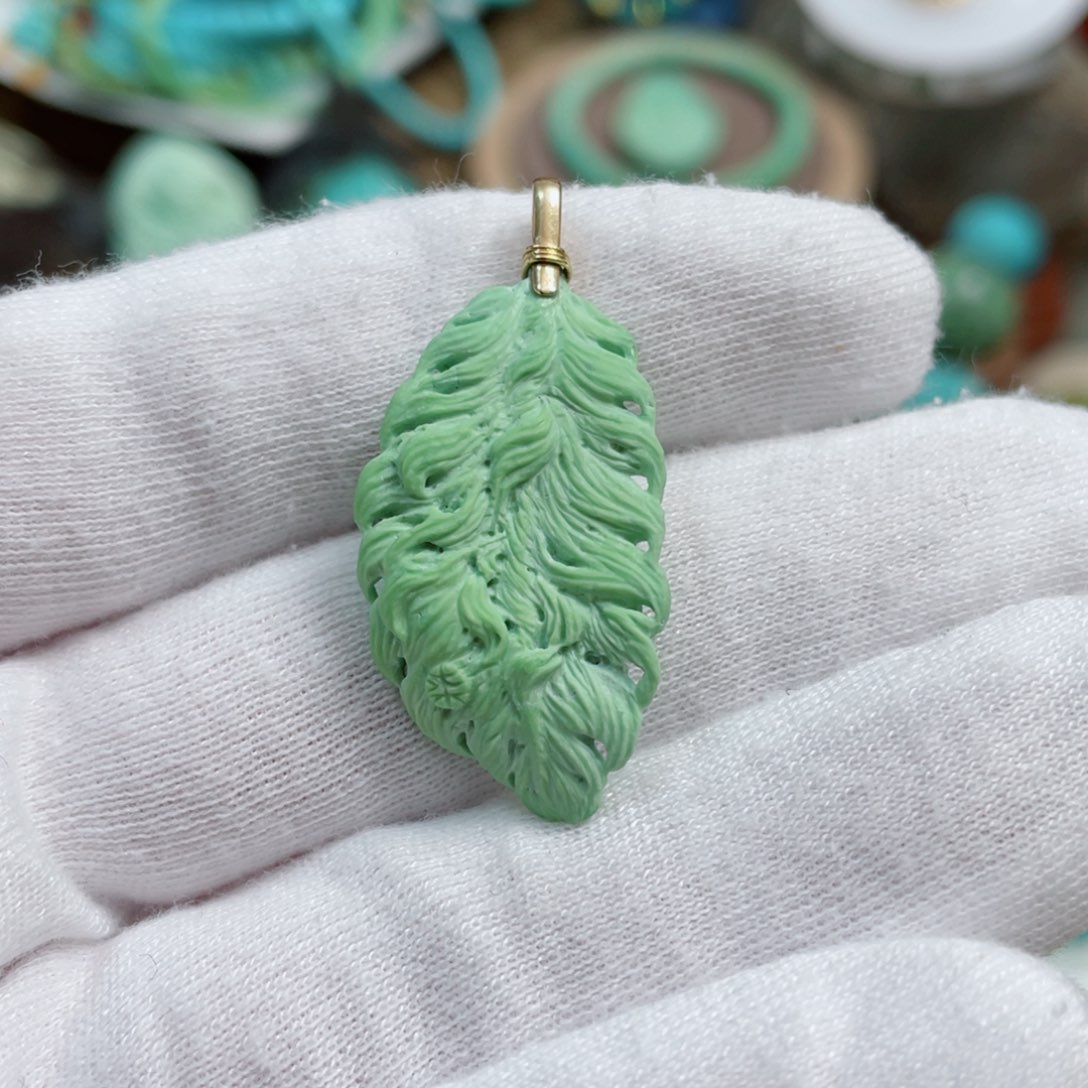 绿松石珠宝奇石18K金镶嵌