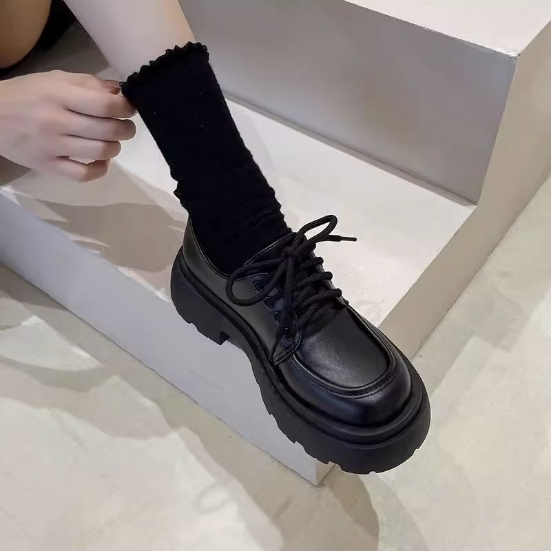 达芙妮沿荐英伦风厚底小皮鞋女2023新款春秋百搭黑色jk单鞋松糕乐
