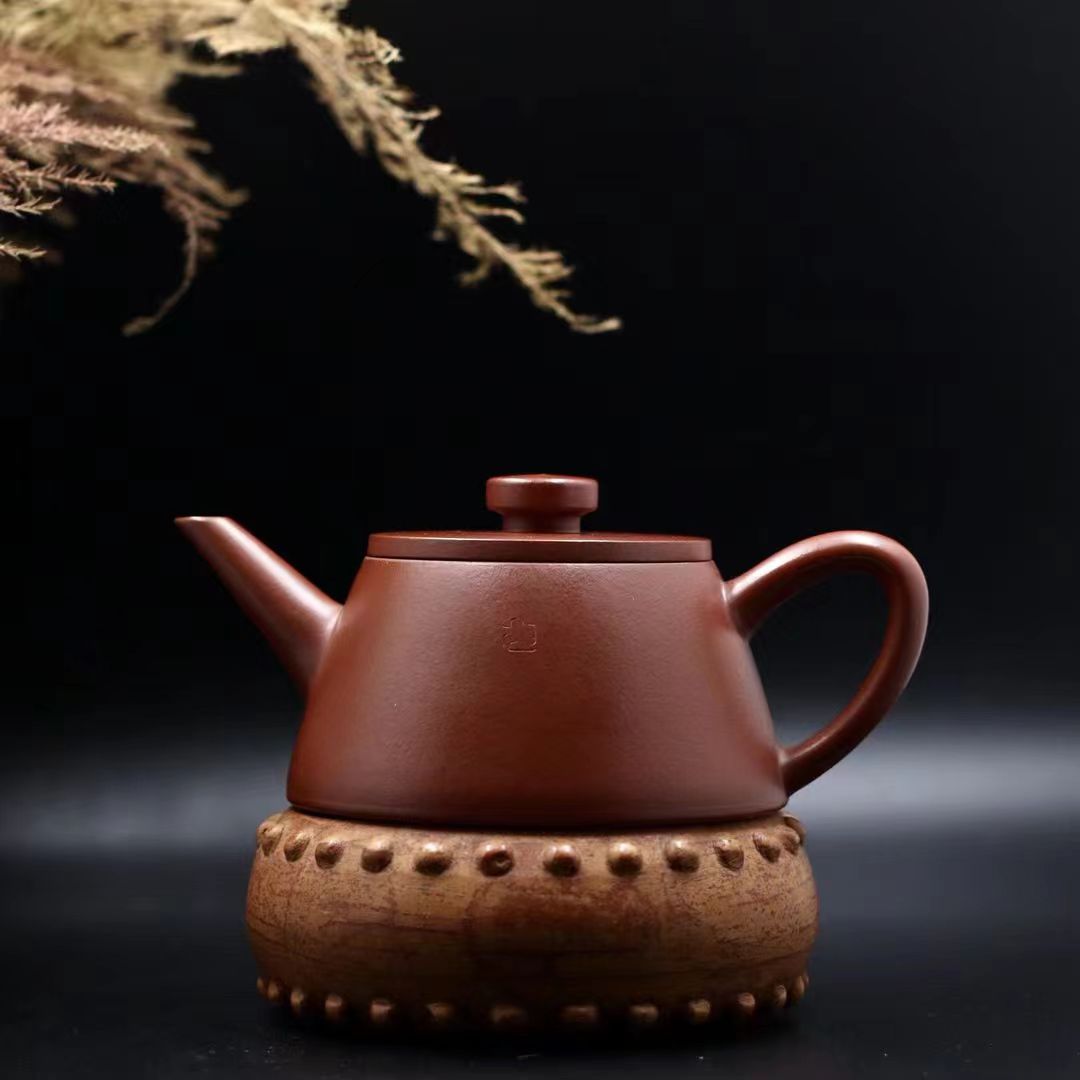 【陈旭底款】朱泥剑牛壶-全手工壶-容量150CC左右。