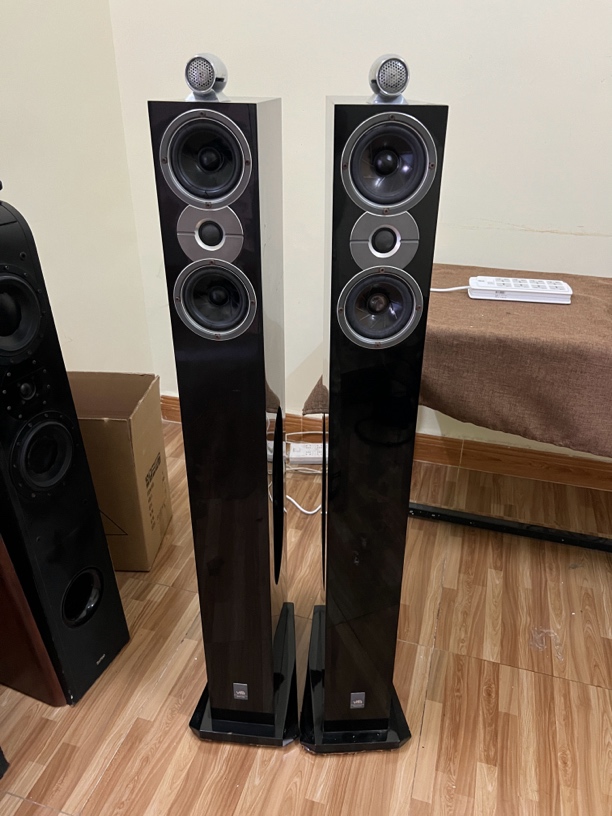 威发幻影2号音箱，四个中音烂边，6.5寸低音，不包邮