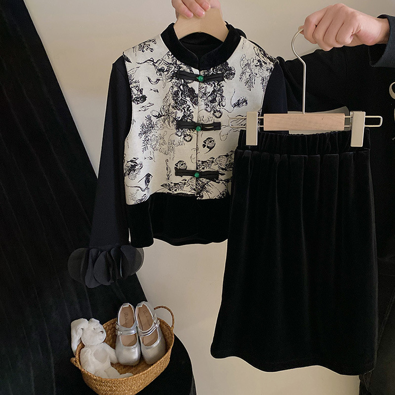 R24086新中式2024女童水墨画唐装马甲花瓣长袖T恤丝绒半身裙套装