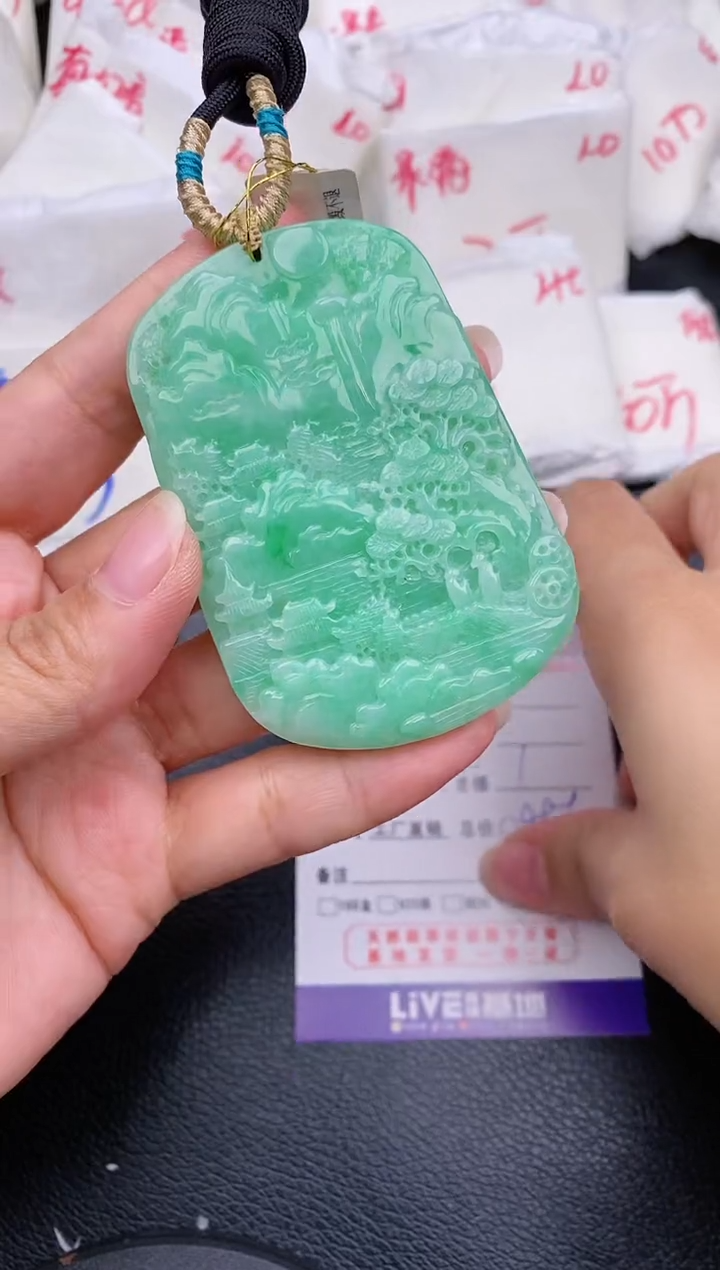 【闪购商品】翡翠颈饰未镶嵌缅甸A货翡翠3276山水