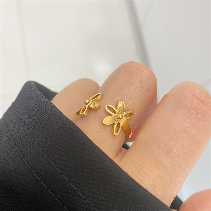 钛钢戒指 不掉色太阳花戒指女钛钢开口小众金色雏菊食指指环时尚