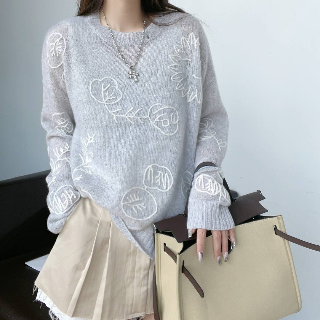 【富婆没有理由不买】100山羊绒231142刺绣提花慵懒百搭针织羊绒衫