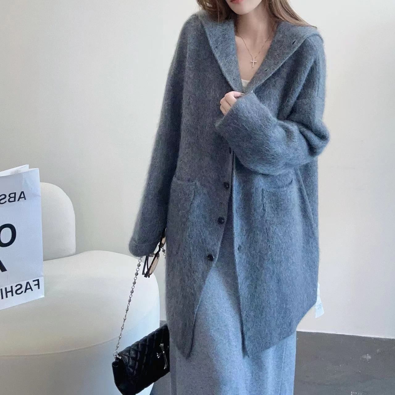 【俩月羊绒】拉绒工艺240400-100山羊绒慵懒风宽松翻领连帽针织外套