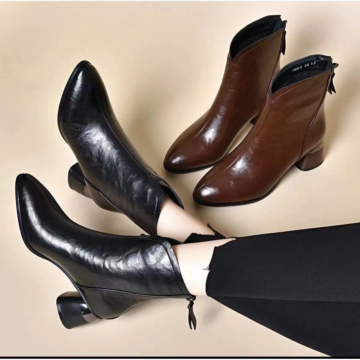 春秋冬季粗跟靴子时尚百搭气质尖头加绒小短靴保暖加绒瘦瘦靴高跟