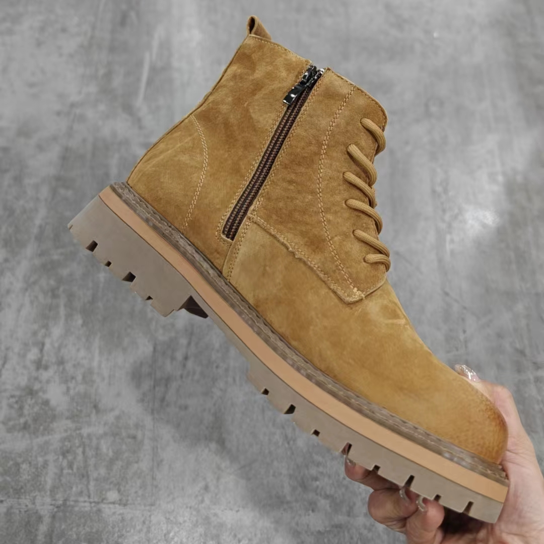 【狼】时尚高帮休闲鞋8382