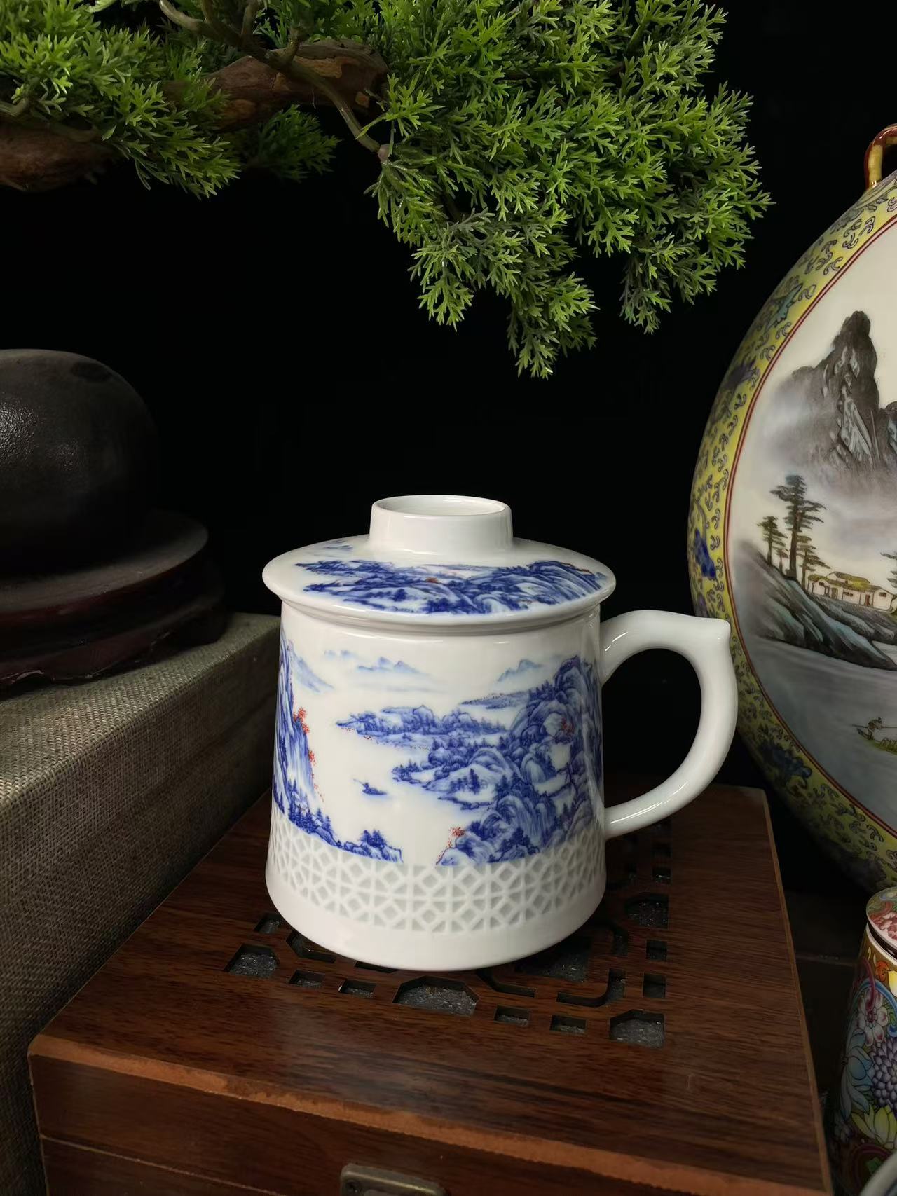 正宗景德镇青花玲珑千里江山一点红办公杯