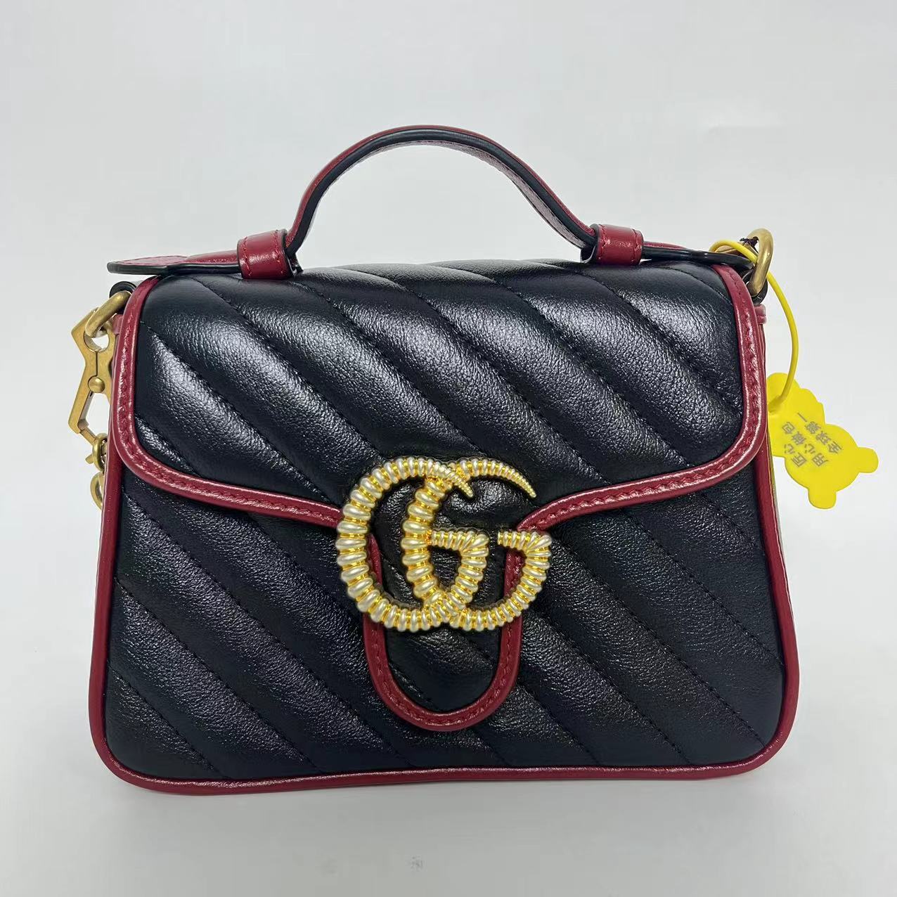 麦兜/98新/黑色小号邮差/85742