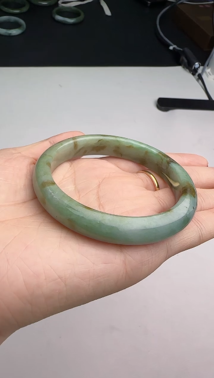 【闪购商品】翡翠手镯未镶嵌0108-2-11有棉微瑕