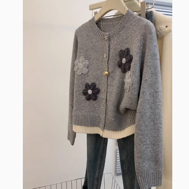 灰色花朵假两件针织开衫女装秋冬2025新款高级感宽松百搭毛衣外套
