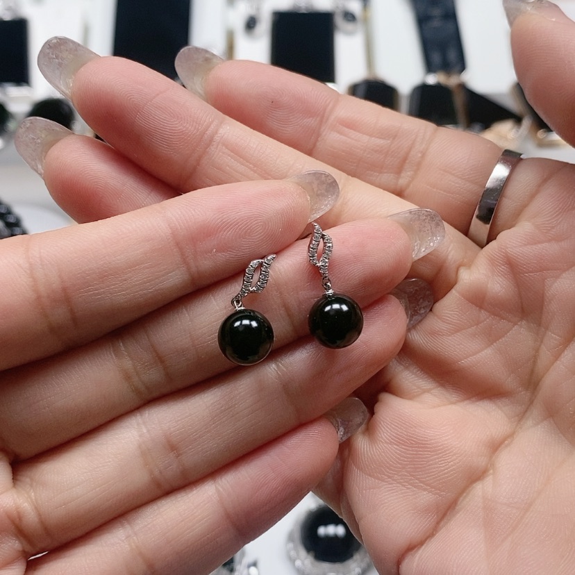 【闪购商品】翡翠耳饰22K金镶嵌*琴