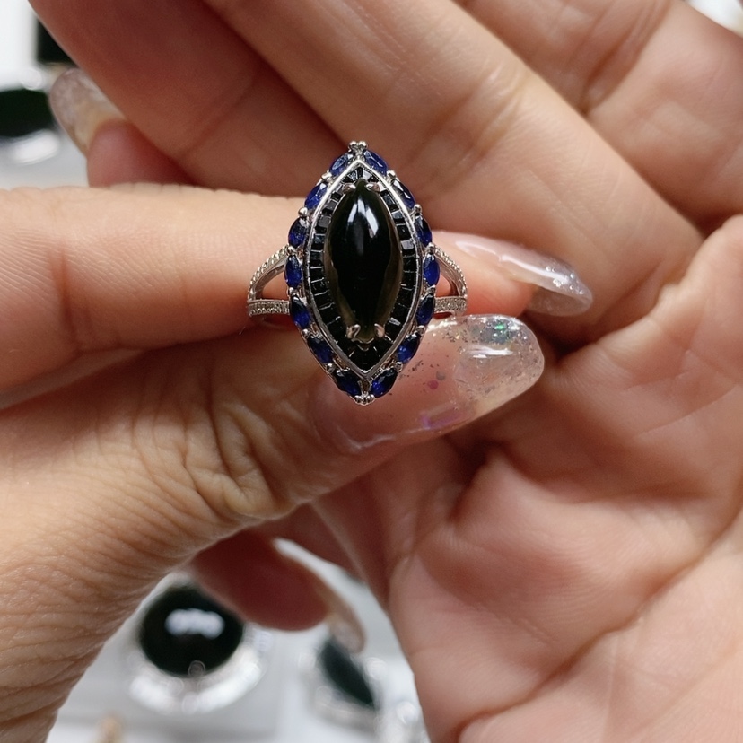 【闪购商品】翡翠戒指18K金镶嵌?****?