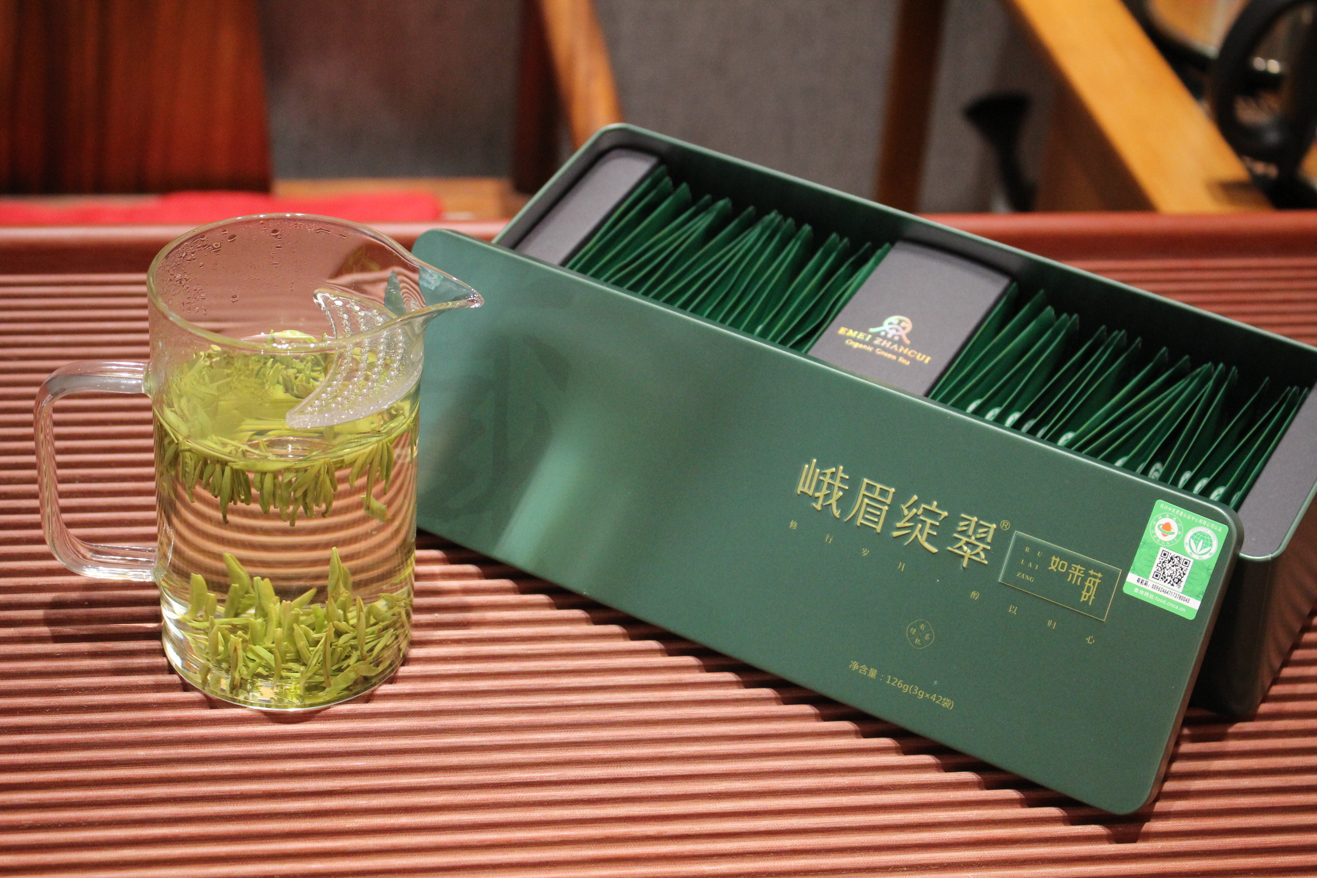 峨眉山有鸡高山雀舌