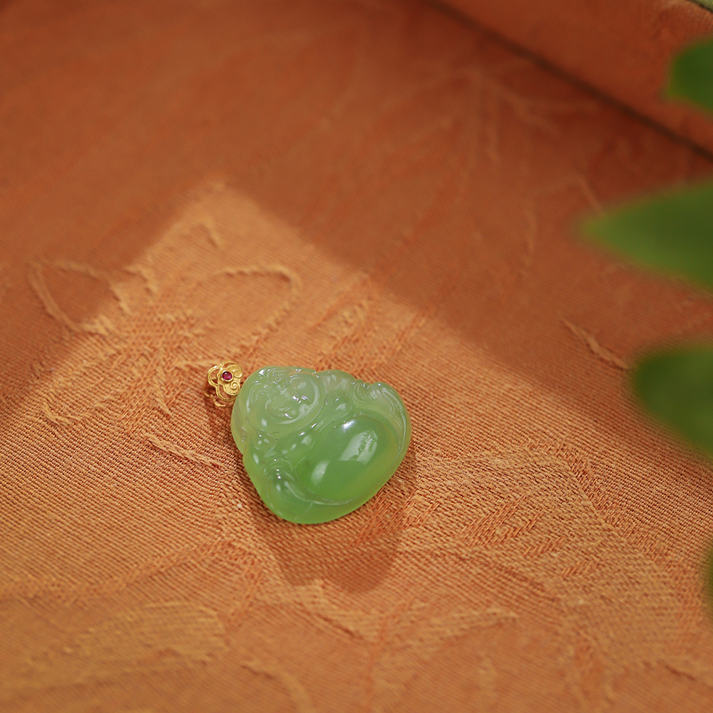 【翠青】和田玉翠青佛公吊坠·18k金·DZ15155