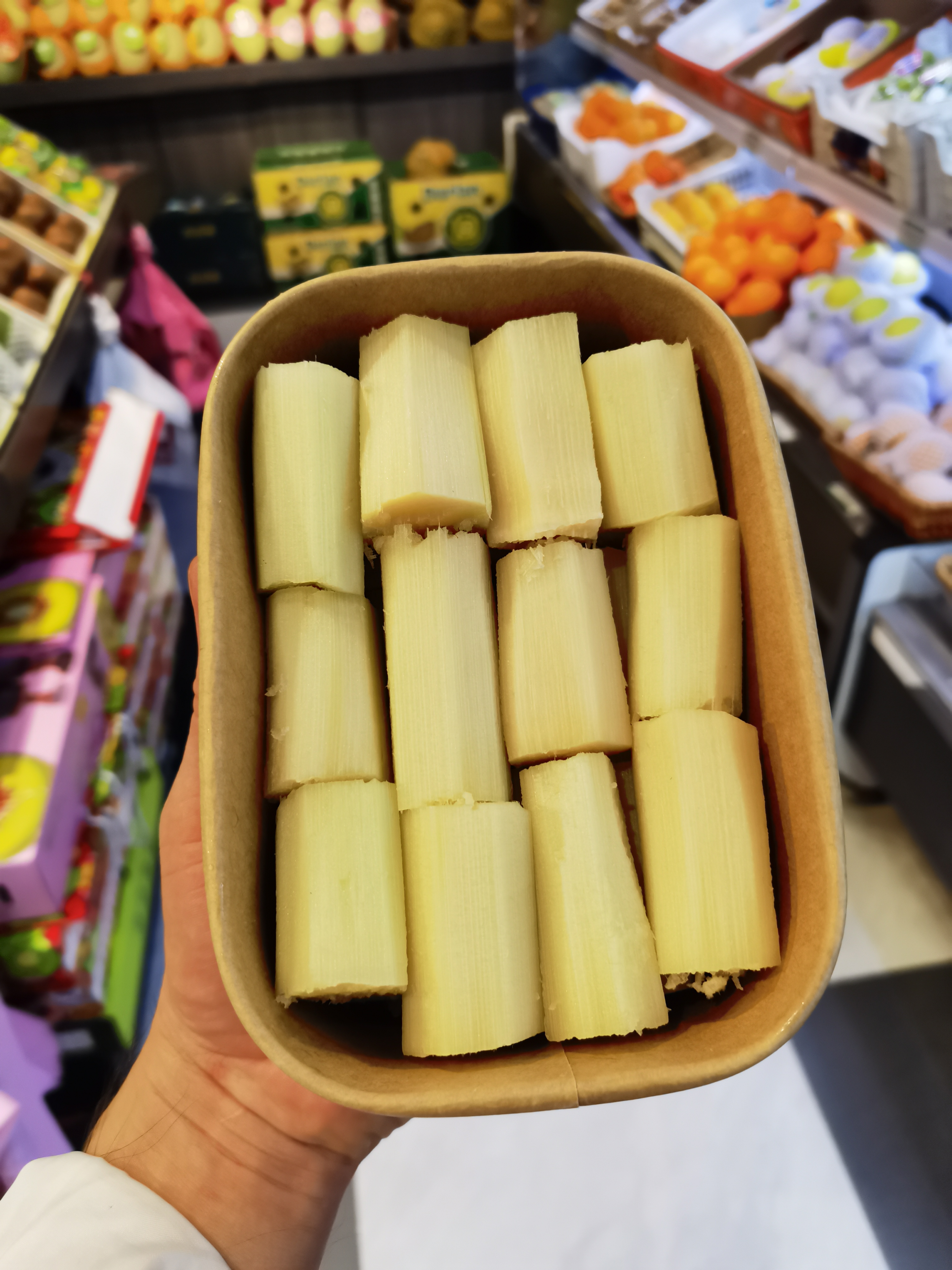 福利品本地甘蔗去皮去节（不低于400克）