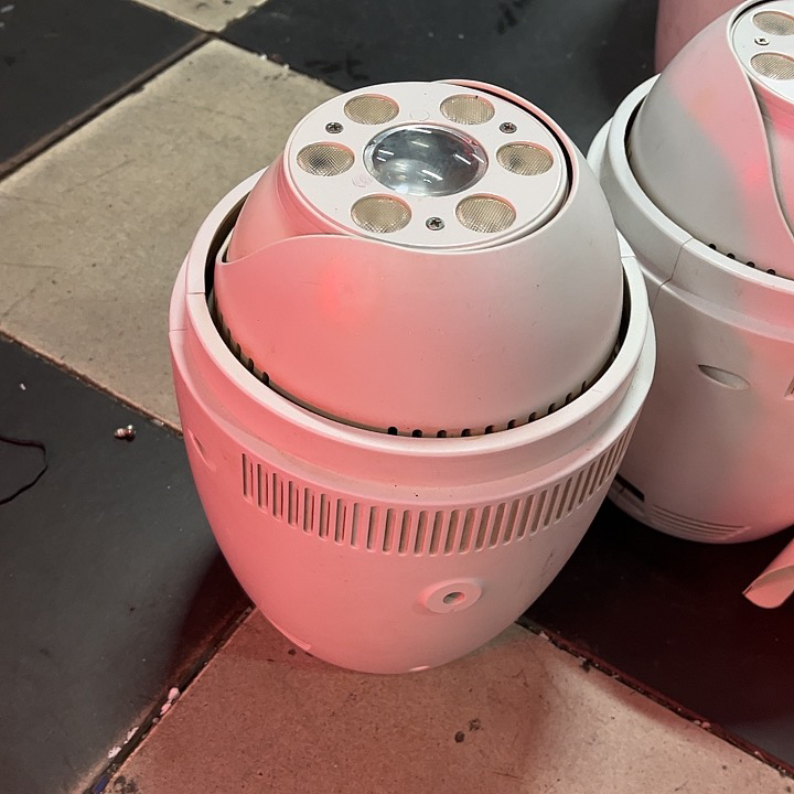 不包邮 夜太阳图案染色摇头灯一台价