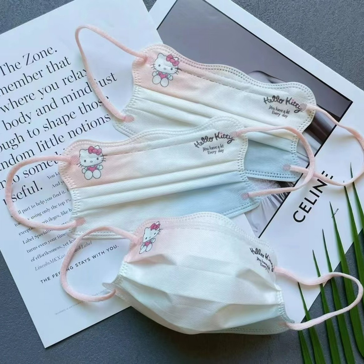 2024网红波浪口罩蝶形腮红护眼角一次性口罩渐变女高颜值时尚ins