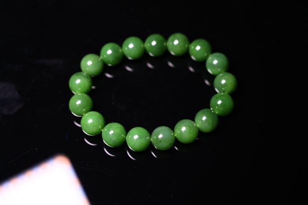 和田玉碧玉阳绿手串11.5-12mm微矿