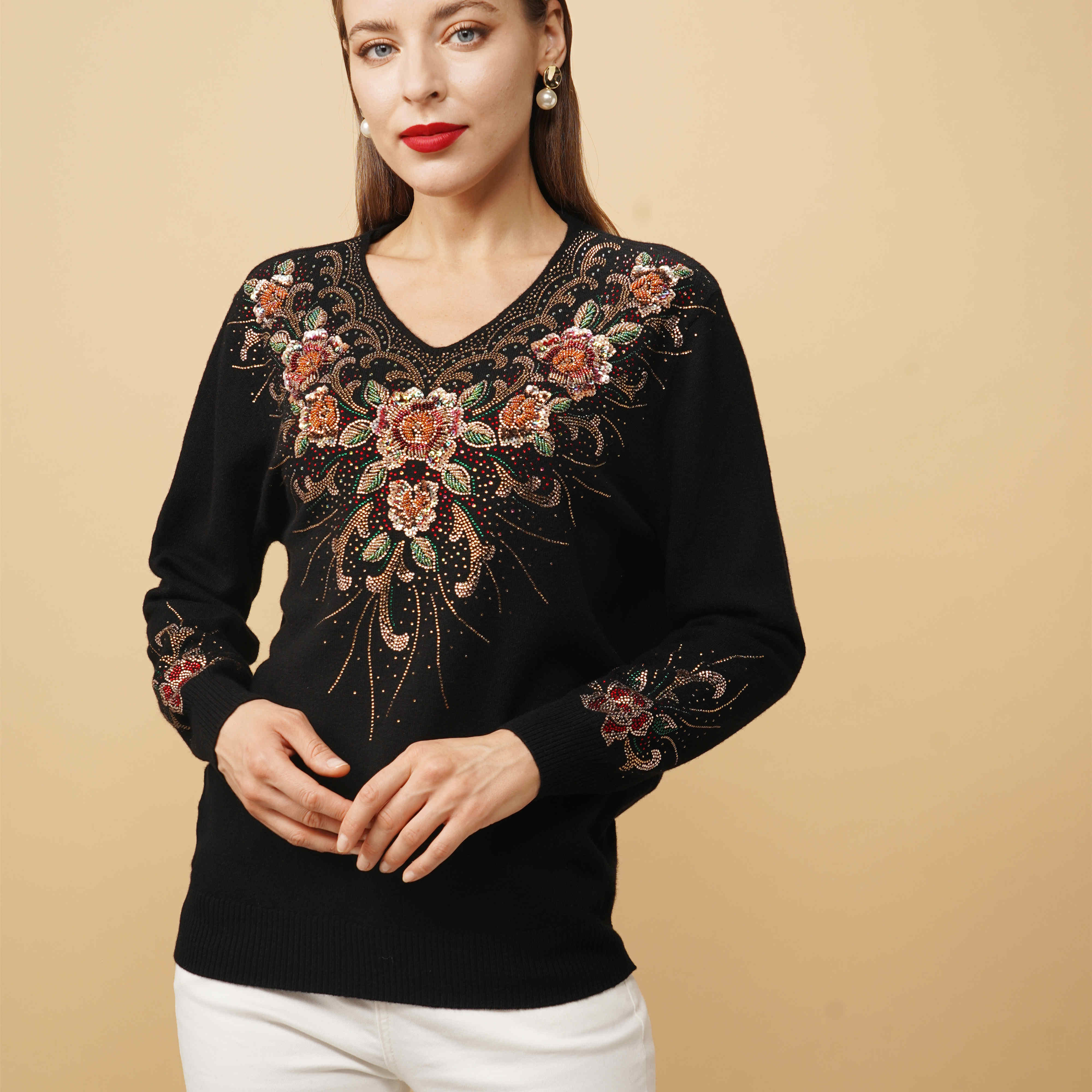 U.NIVE/荣澜款秋冬季大码手工绣花中老年针织毛衣大码女装3698