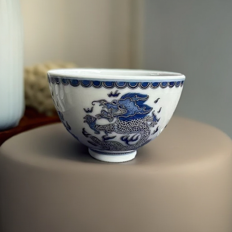 景德镇高温手绘青花釉上描银五龙图