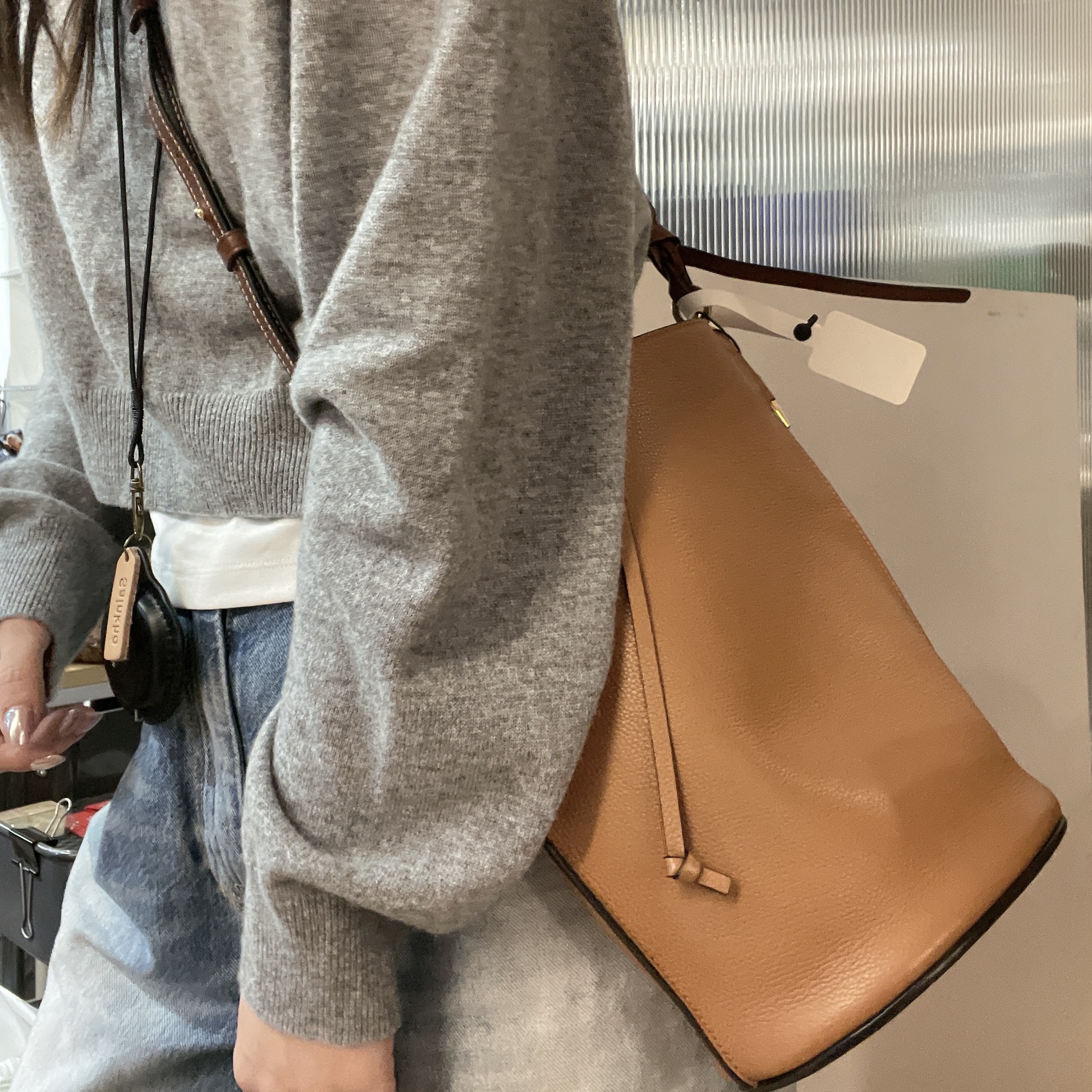 95新 LOEWE/罗意威 焦糖色水桶单肩斜挎包