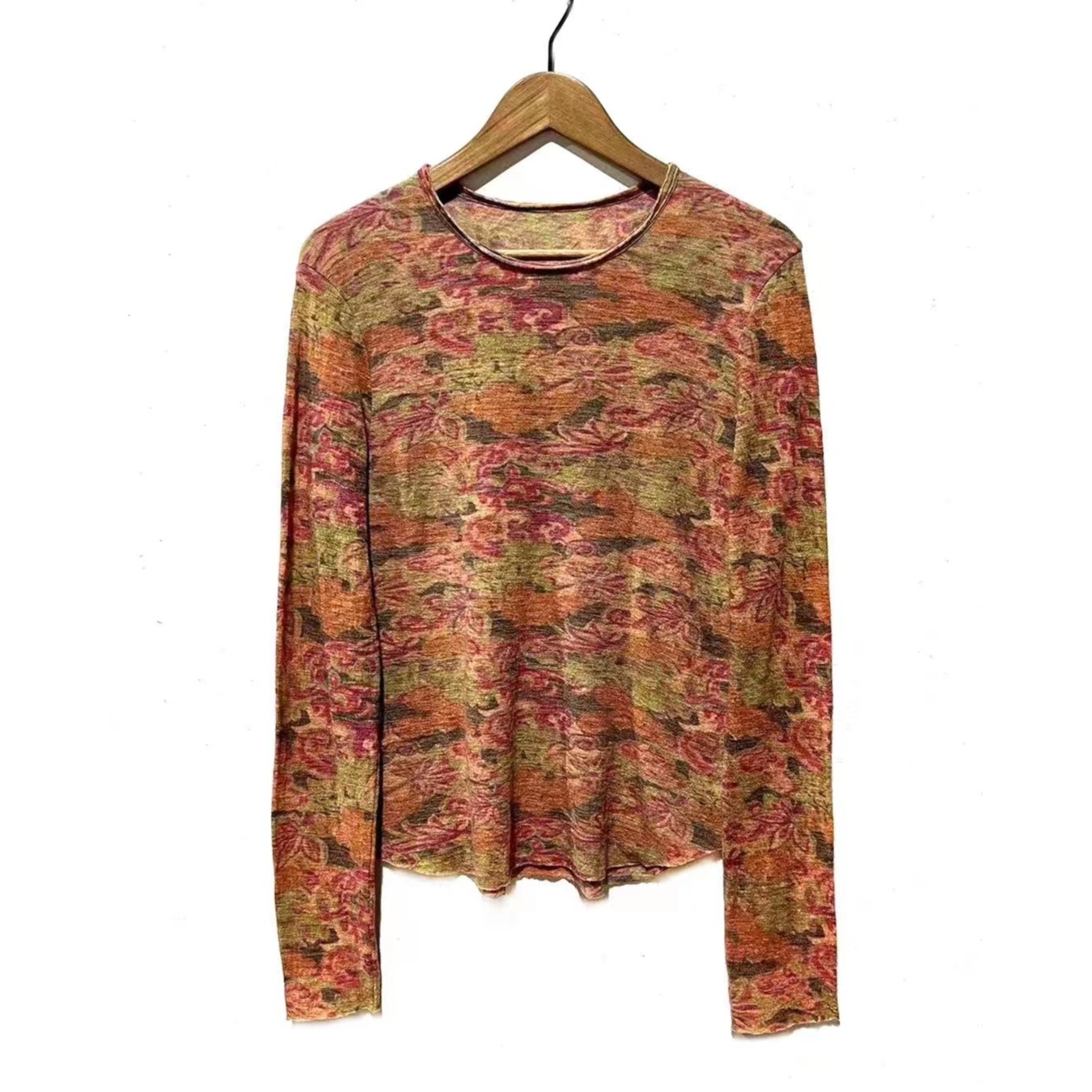 左岸迷香·贞琦坊【圆领T恤】款号：Z23FW4010