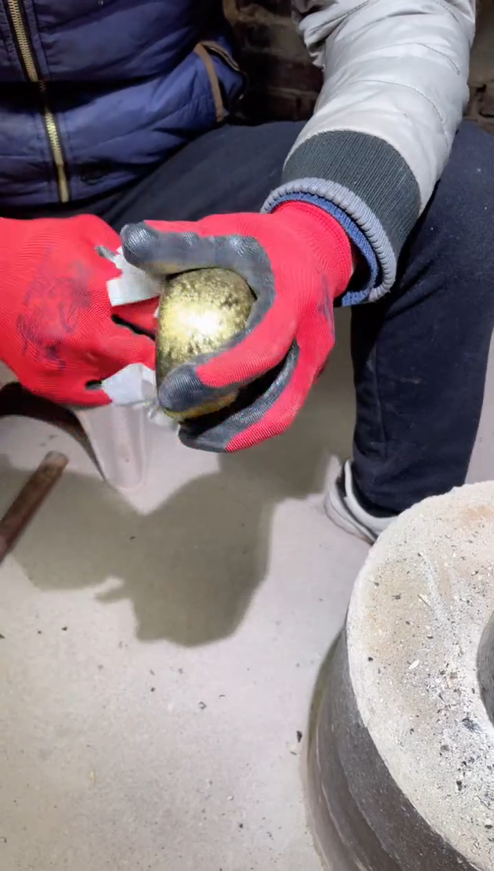 【闪购商品】瓷茶盏满钻金钵（配礼盒+证书）