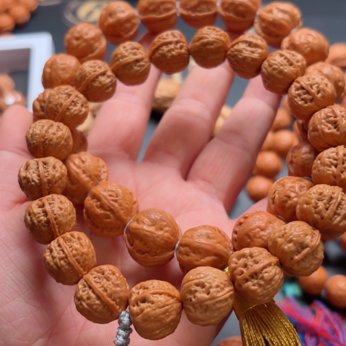 【闪购商品】文玩核桃吊坠哈**?