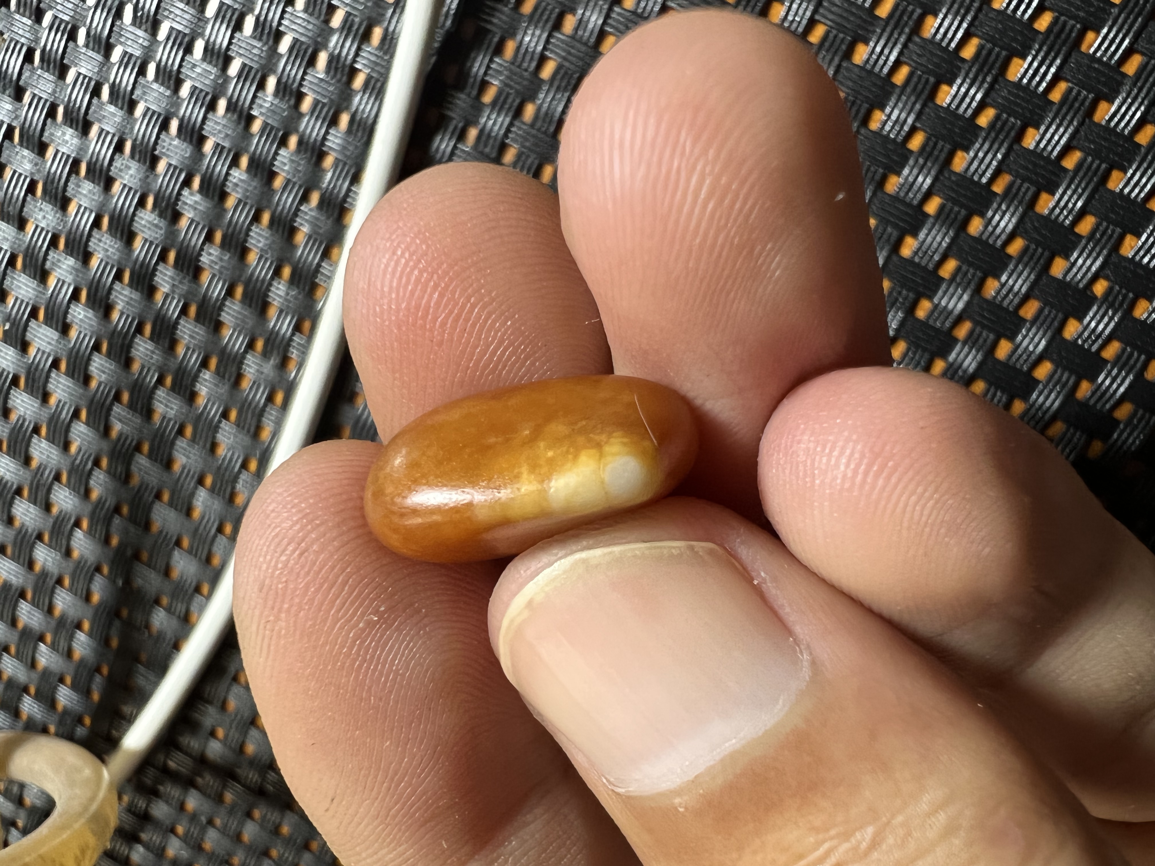 和田玉精美挂件金黄